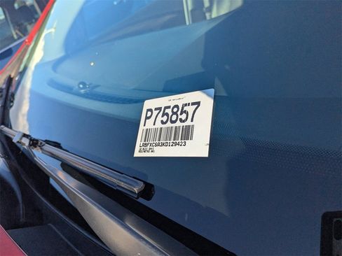 Used 2019 Buick Envision Essence image 31