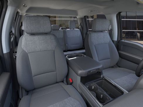 New 2026 Ford F250 XLT w/ XLT Premium Package image 32