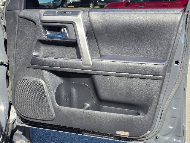 Used 2024 Toyota 4Runner SR5 Premium w/ Moonroof Package AWD/4WD image 10
