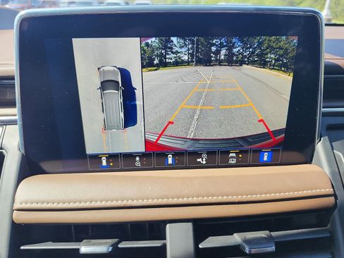 Used 2023 Chevrolet Tahoe High Country AWD/4WD image 19