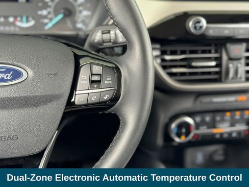 Used 2022 Ford Escape SE w/ Convenience Package FWD image 12