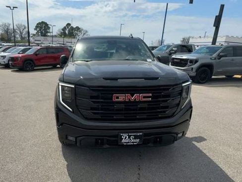 New 2026 GMC Sierra 1500 Elevation image 3