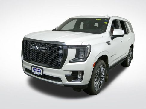 Used 2024 GMC Yukon Denali Ultimate AWD/4WD image 8