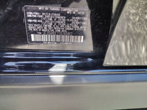 Used 2025 Subaru Crosstrek 2.0i Premium AWD/4WD image 2