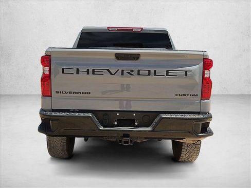 Used 2024 Chevrolet Silverado 1500 Custom Trail Boss w/ LPO, Dark Essentials Package AWD/4WD image 6