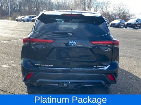 Used 2020 Toyota Highlander Platinum image 4