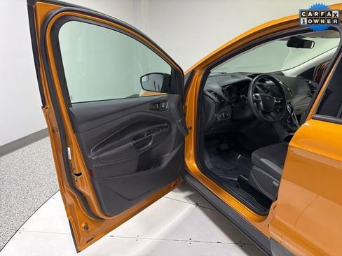 Used 2016 Ford Escape S image 6