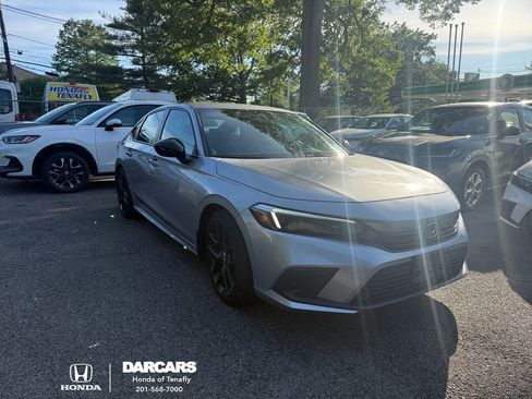 Used 2023 Honda Civic Sport image 1