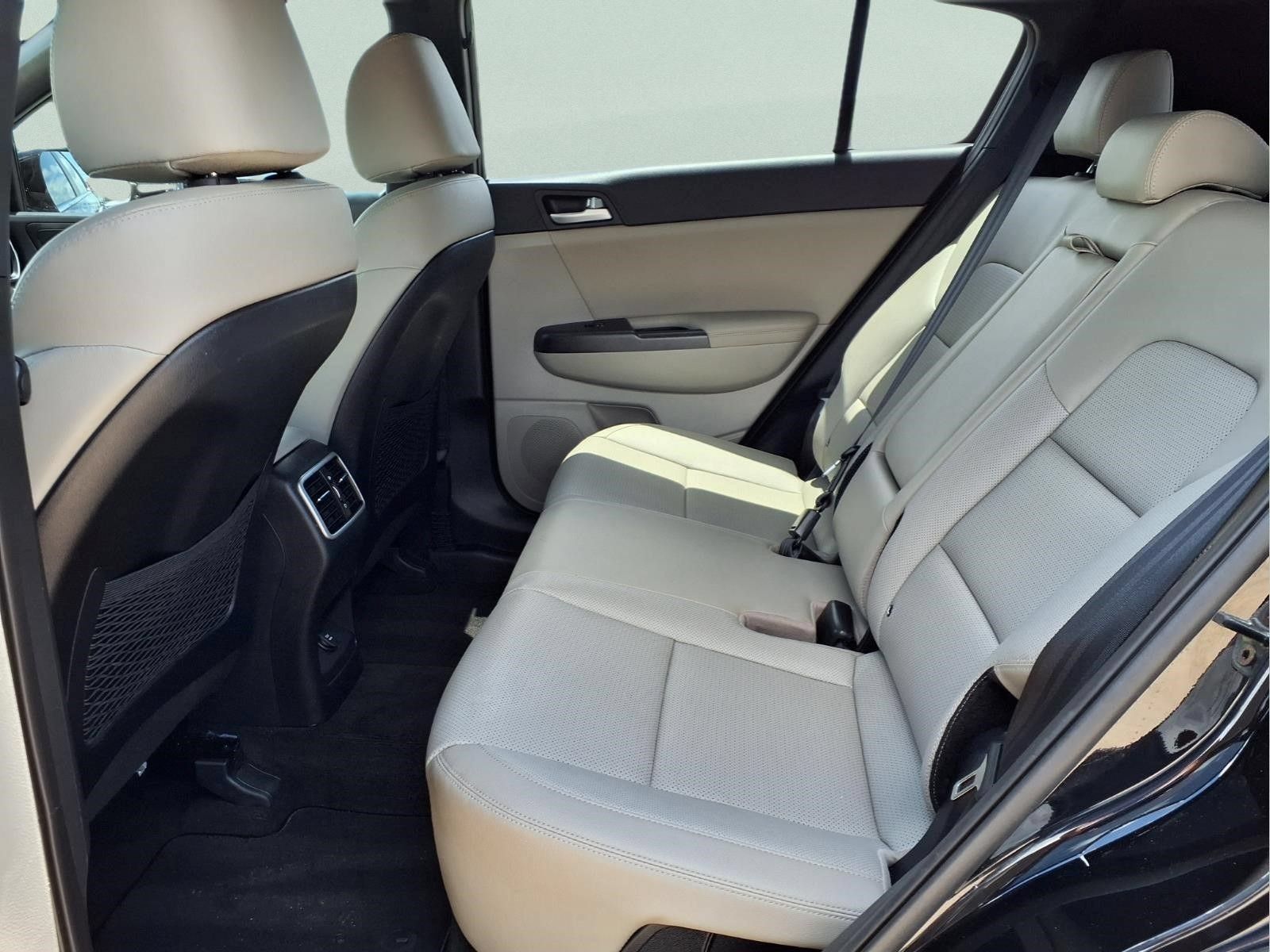 Used 2021 Kia Sportage S FWD image 11