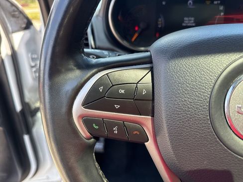 Used 2020 Jeep Grand Cherokee High Altitude AWD/4WD image 19