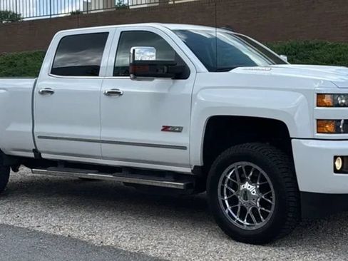 Used 2019 Chevrolet Silverado 3500 LTZ w/ Duramax Plus Package AWD/4WD image 3