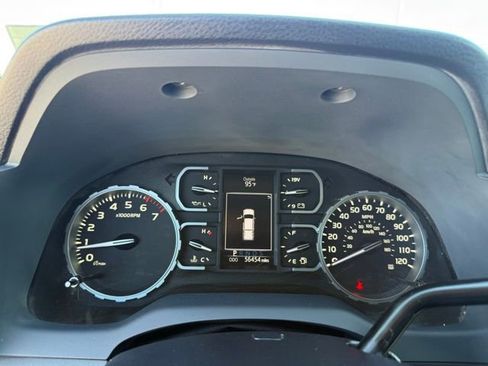 Used 2019 Toyota Tundra SR5 AWD/4WD image 13
