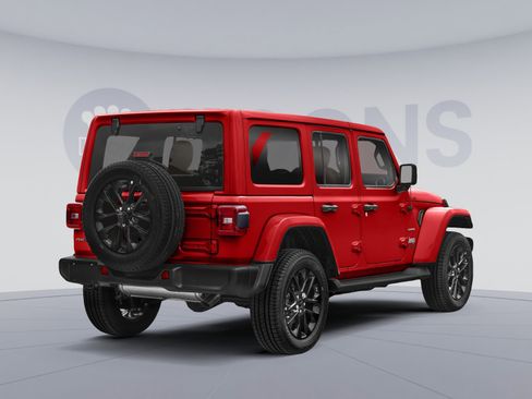 Used 2022 Jeep Wrangler Unlimited Sahara w/ Cold Weather Group image 2