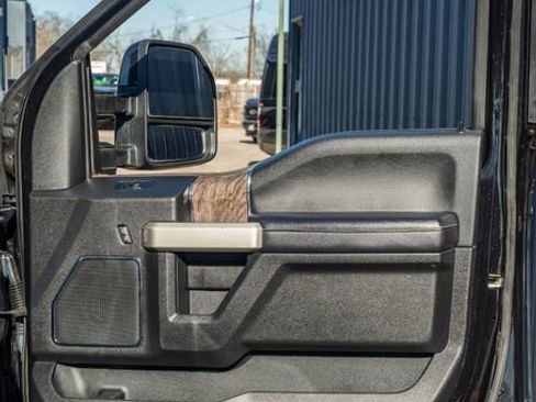 Used 2019 Ford F250 Lariat w/ Lariat Ultimate Package image 43