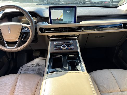 Certified 2020 Lincoln Aviator Reserve w/ Elements Package Plus AWD/4WD image 28