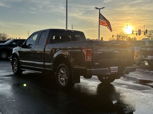 Used 2017 Ford F150 XLT w/ Equipment Group 302A Luxury image 9