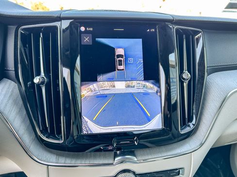 Used 2025 Volvo XC60 B5 Ultra w/ Protection Package AWD/4WD image 24
