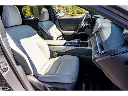 Used 2024 Lexus RX 350 Premium image 18