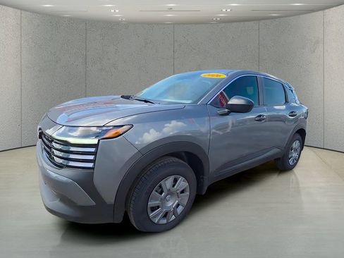 Used 2026 Nissan Kicks S w/ Charging Package FWD image 14