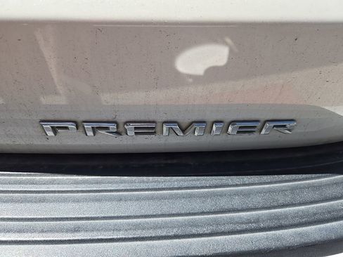 Used 2021 Chevrolet Tahoe Premier AWD/4WD image 10