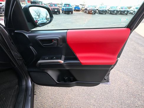 Used 2021 Toyota Tacoma SR5 image 26