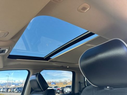 Used 2019 RAM 1500 Laramie image 16