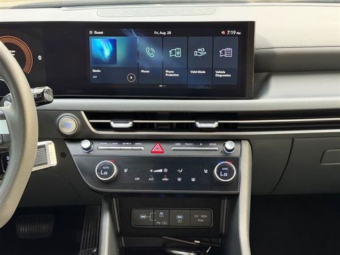 Used 2025 Hyundai Sonata SEL FWD image 33