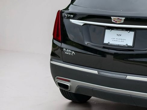 Certified 2025 Cadillac XT5 Premium Luxury w/ LPO, Floor Liner Package AWD/4WD image 15