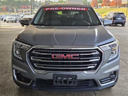 Used 2024 GMC Terrain SLT image 8