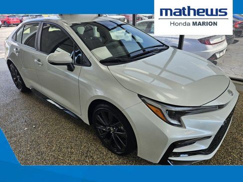 Used 2023 Toyota Corolla SE FWD image 1