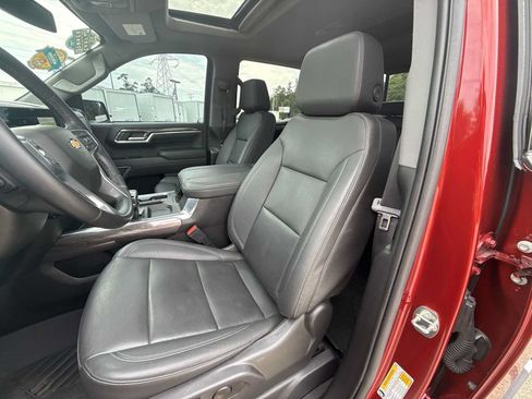 Certified 2023 Chevrolet Silverado 1500 LTZ w/ LTZ Premium Package AWD/4WD image 19