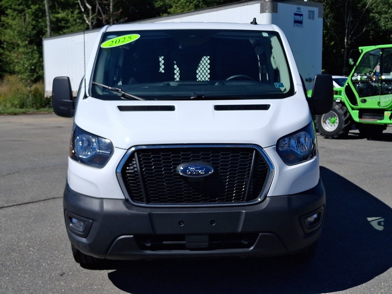 Used 2025 Ford Transit 250 Low Roof w/ Exterior Upgrade Package RWD image 2