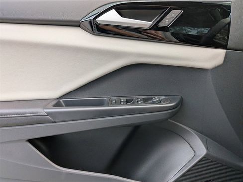 New 2026 Volkswagen Taos S image 25