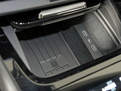 New 2026 Porsche Cayenne Coupe AWD/4WD image 33