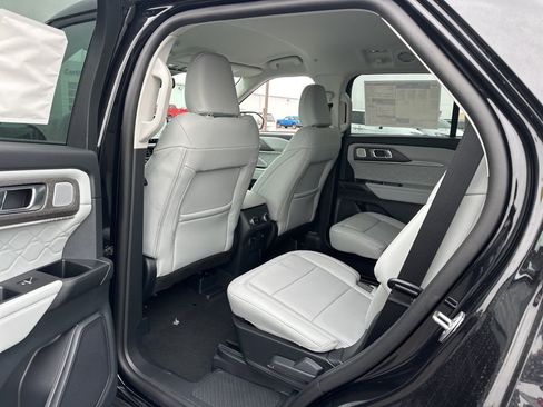 New 2026 Ford Explorer Platinum w/ LUX Leather Package AWD/4WD image 22