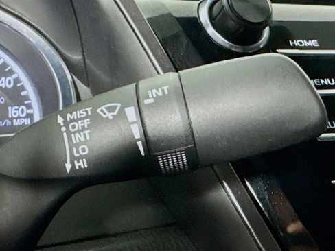 Used 2019 Toyota Camry L image 14