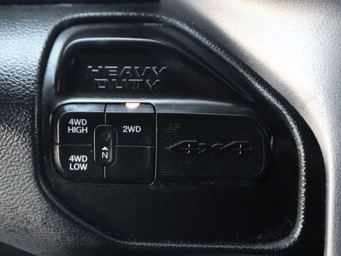 Used 2019 RAM 2500 Big Horn AWD/4WD image 29