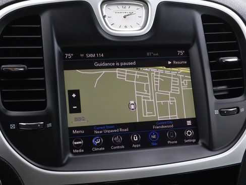 Used 2023 Chrysler 300 Touring L w/ Popular Equipment Group image 27