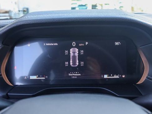 New 2025 Jeep Grand Cherokee Limited w/ Luxury Tech Group II image 28