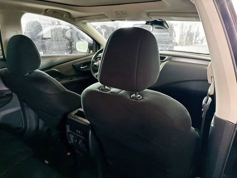 Used 2020 Nissan Murano SV image 11