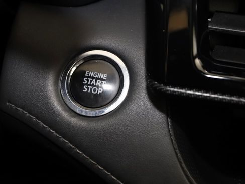 Used 2023 Toyota Highlander XSE image 34