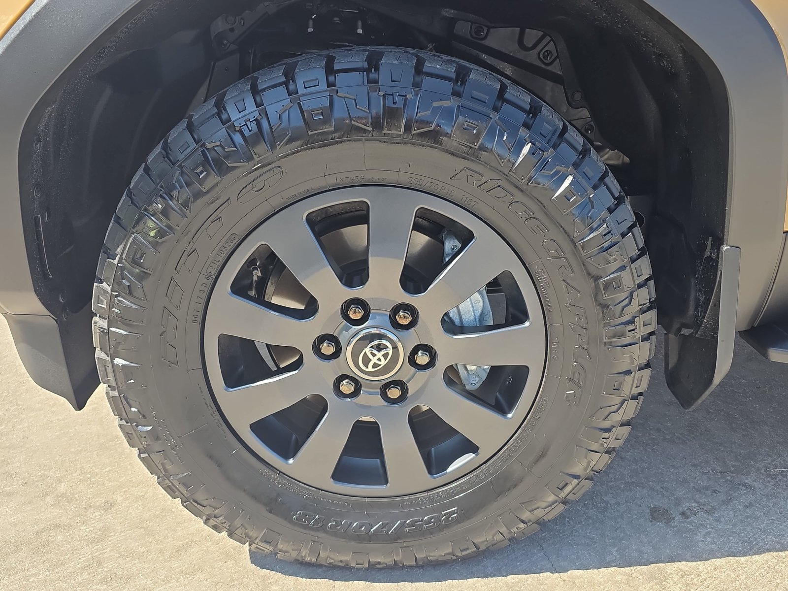 Used 2027 Toyota Land Cruiser AWD/4WD image 29