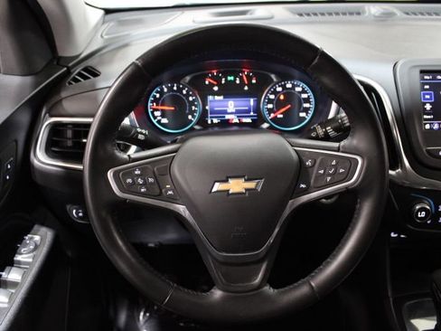 Used 2022 Chevrolet Equinox LT image 32