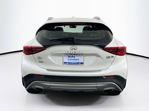 Used 2018 INFINITI QX30 AWD w/ Dark Wood Package image 6