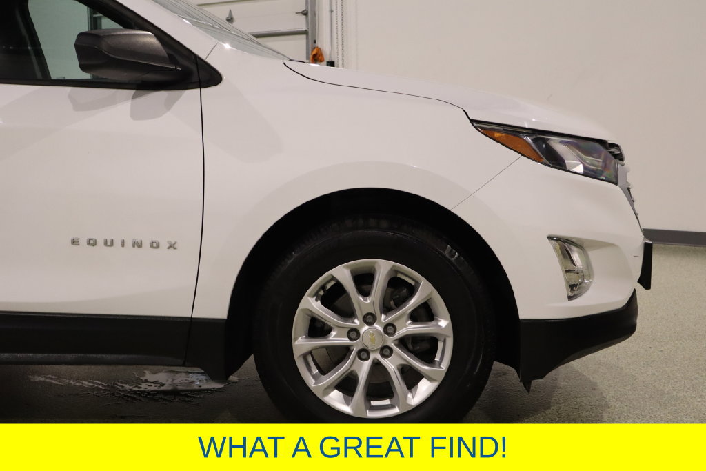Used 2020 Chevrolet Equinox LS w/ LS Convenience Package FWD image 12