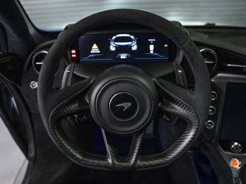 Used 2026 McLaren 750S Spider RWD image 46