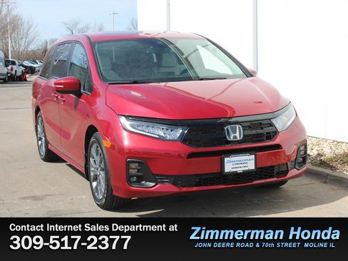 New 2026 Honda Odyssey Touring image 3