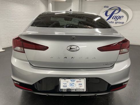 Used 2020 Hyundai Elantra Limited w/ Ultimate Package 03 image 4