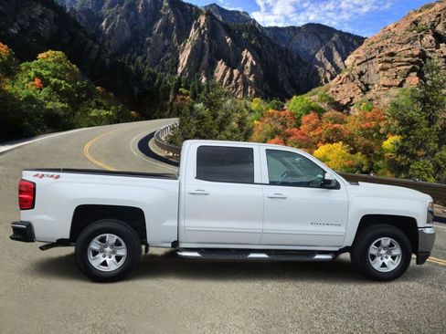 Used 2018 Chevrolet Silverado 1500 LT w/ All Star Edition AWD/4WD image 2
