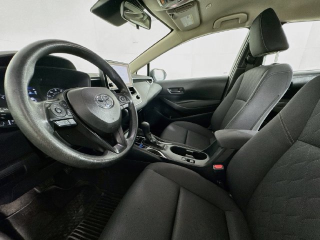 Used 2024 Toyota Corolla LE FWD image 18